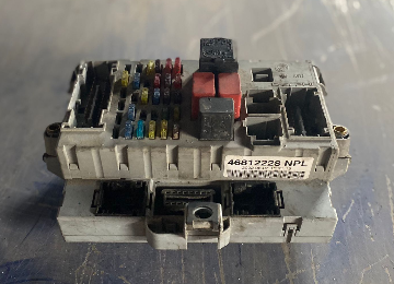 Doblo 1 sigorta kutusu